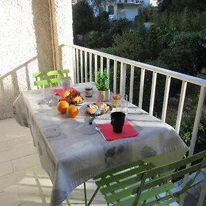 La à 3 Minutes, La Clé D'un Réussi ! Appartement Saint-Cyr-sur-Mer